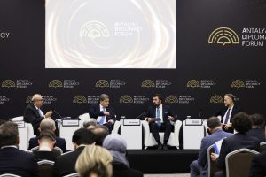 WeChat премахнат от списъка на така наречените известни пазари в САЩ · TechNode