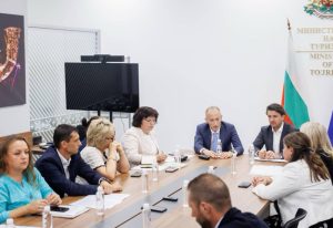 Китайските „мишки астронавти“ и тяхното предизвикателно пътуване до космоса