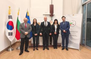 Делегация от КЗЛД посети Посолството на Република България в Сеул