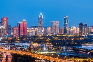 Робин Ли от Baidu: Интернализиране на AI за превръщане на интелигентността в продуктивност