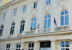 Министър Гуцанов: Трябва да вземем законодателни мерки за защита на децата в интернет